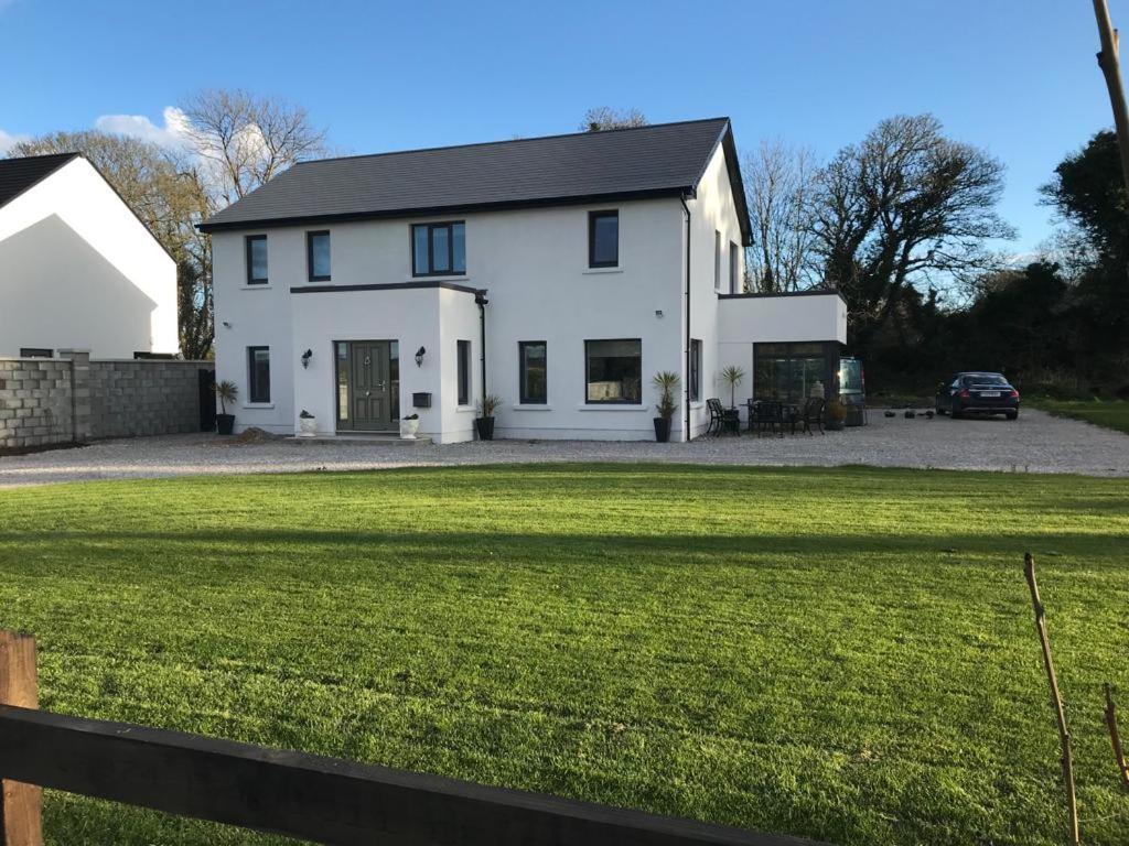 Ashlee Lodge, Shanagarry P25K6R6 Near Ballymaloe House & Garryvoe Hotel 外观 照片