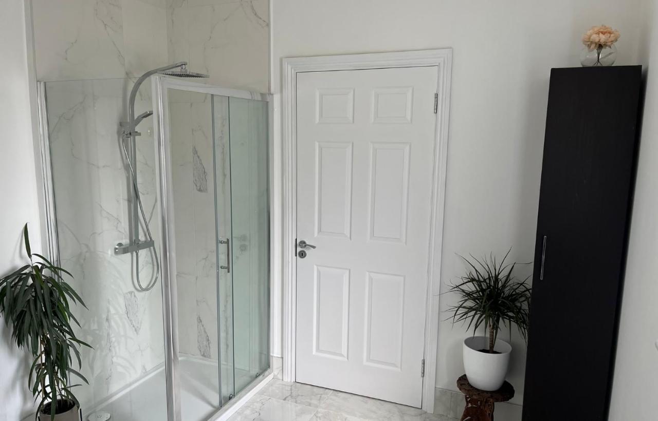 Ashlee Lodge, Shanagarry P25K6R6 Near Ballymaloe House & Garryvoe Hotel 外观 照片